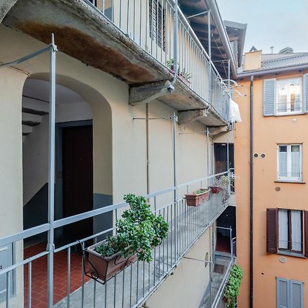 Sant Ambrogio Lovely Flat มิลาน ภายนอก รูปภาพ