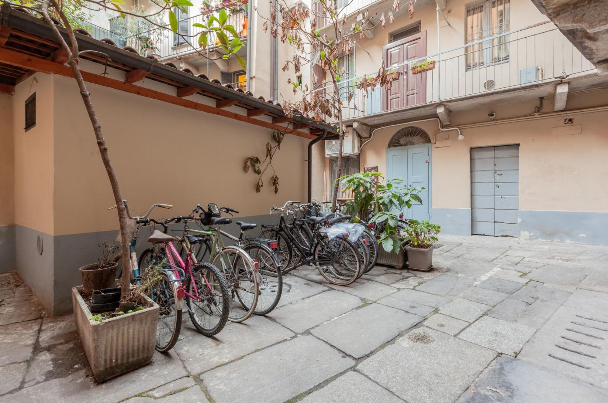Sant Ambrogio Lovely Flat มิลาน ภายนอก รูปภาพ